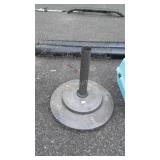Heavy Outdoor Umbrella Stand, 21" dia base. Note