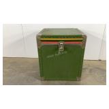 Cube shaped storage trunk, 18x18x21