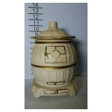 Cookie jar, complete with lid. Shaped as a pot