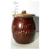 Hull Cookie jar, complete with lid. Shaped as a