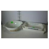 Pyrex Cinderella 9" bowl with gold floral design,