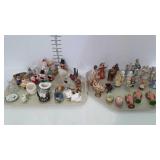 Figurines, 2 trays full