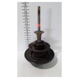 Large early electric insulator - has chip