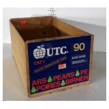 Produce Shipping Crate, Pears paper label