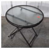 Folding patio 20" round glass top end table