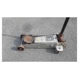 Two ton hydraulic floor jack, does work
