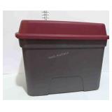 Storage tote with lid, 25 gallon