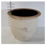Stoneware crock, white 1 gallon, has base spider