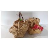 4 Handmade Egg Buttocks style baskets from White