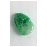 14 karat yellow gold jadeite pendant