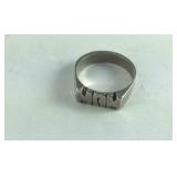 925 Sterling "MOM" Ring Size 5