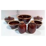 Hull Brown Drip pottery group, 8" serving bowl,