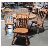 5pc Dining Table Set. 42" round table with talon