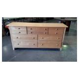 Stanley Furniture 7 Drawer Dresser, finish use,