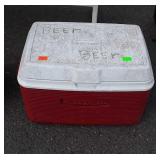 Rubbermaid cooler