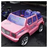 Girls Barbie Cadillac does have battery no