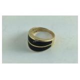 Size 5- 14k gold onyx ring