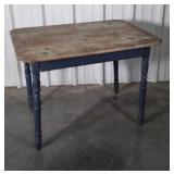 Cottage Table, ivy painted top with bolt on legs,