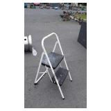 Folding kitchen step ladder