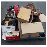 Skid lot, includes books, home goods items,