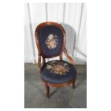 French Prov Ladies Parlor Hip Chair with