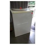 Haier 2.7cuft Refrigerator working order