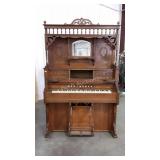 Antique Organ, Estey Organ Co. Brattleboro Vt.