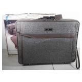 Jordache 5 piece luggage set, still in box