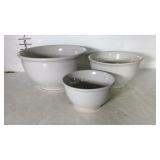 Nest of 3 mixing bowls