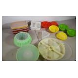 Lot of vintage Tupperware including bowls, jello