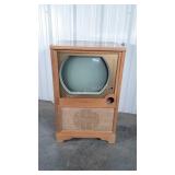 Westinghouse TV, Cabinet floor model style, 2