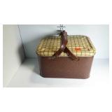 Tin picnic basket