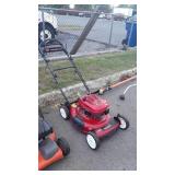 Toro push mower, 22" cut, does run