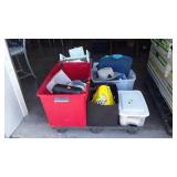 Skid lot, includes kitchenware, hat, home decor