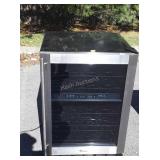 Wine cooler, will need work, does not cool down,