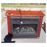 Heater, logs do light up when plugged in, heat