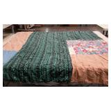 Knotted Comforter Quilt, 64x83"