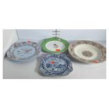 Four  decorative plates and covered box  Johnson