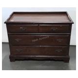 Basset Dresser, 3 drawers, gallery top, shows