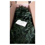 Vicksburg Pine 9ft Christmas Tree,