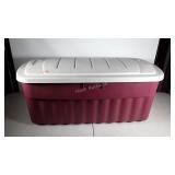 Large Rubbermaid storage bin with lid