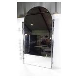 35"x20" rounded mirror in really nice condition.
