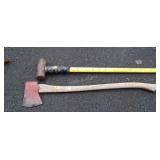 Axe with wooden handle and mallet with fiberglass