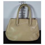 Furla leather purse, not authenticated by Hash