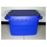 Sterilite 20 gallon tote with lid.