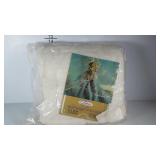 Vintage Royal-Aire polyester blanket, 72 x 90,