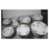 Noritake china in Amorosa pattern, 43 pieces
