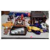 Misc Grouping of items, Christmas decorations,