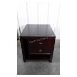 American Drew Living Room End Table, drawer and