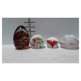 4 glass paperweights